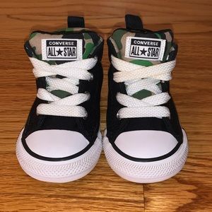 Toddler converse size 4